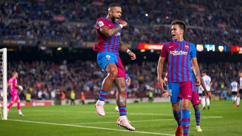 Điểm tựa sân nhà sẽ giúp Memphis Depay (trái) và đồng đội đánh bại Benfica để sớm giành vé vào vòng knock-out