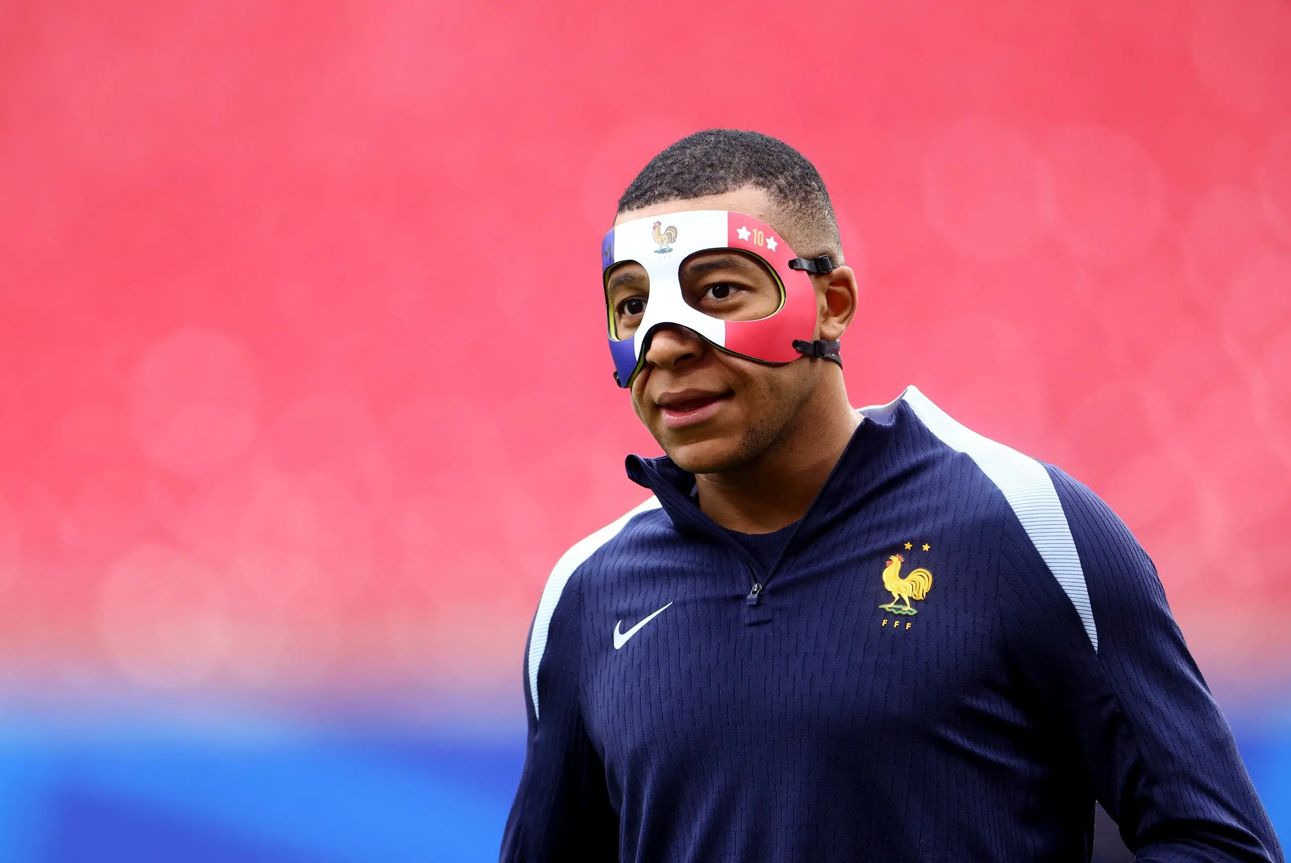 Tiền Đạo Kylian Mbappe Trở Lại Tập Luyện Cùng Đội Tuyển Pháp