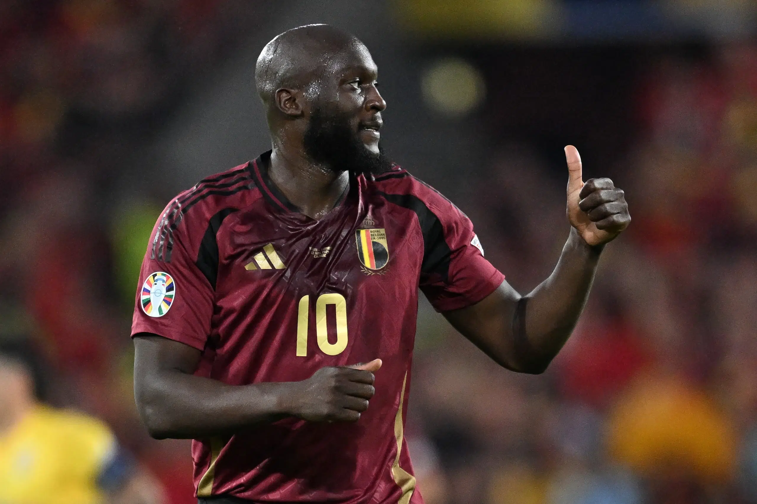 Lukaku vẫn cực kỳ đen vì bị VAR… ‘ghét’, may Bỉ hạ đẹp Romania nhờ duyên De Bruyne