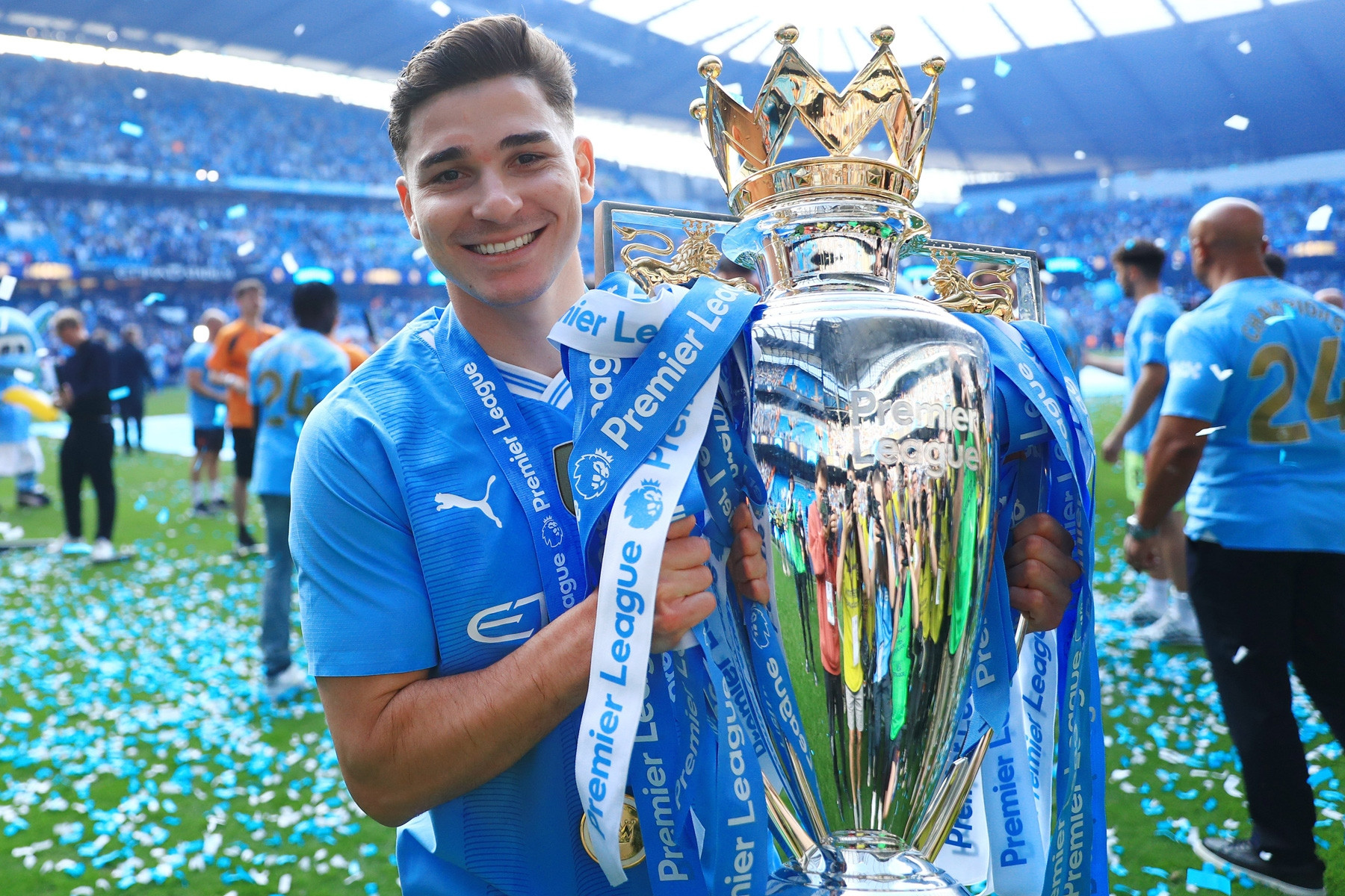 Chelsea Hỏi Mua Julian Alvarez