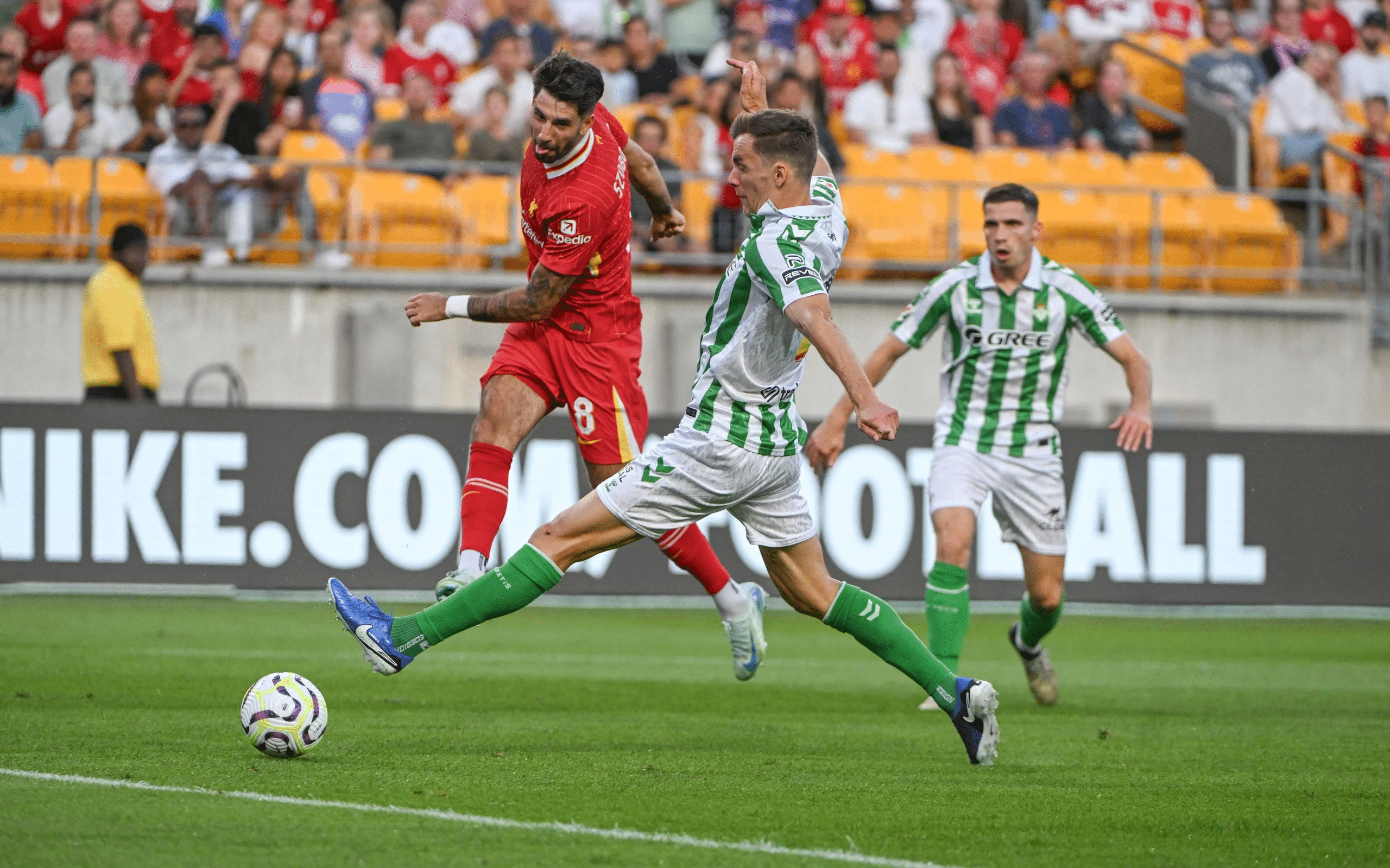 Liverpool vượt qua Real Betis