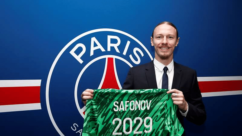 Matvey Safonov - Thủ Môn Đắt Giá Nhất Lịch Sử PSG Sẽ Tham Gia Giao Hữu Tại Việt Nam