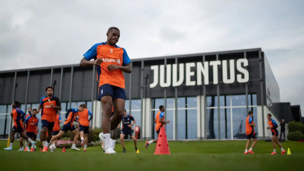 Nhận định bóng đá Juventus vs PSV Eindhoven 23h45 ngày 17/9 (Champions League 2024/25)