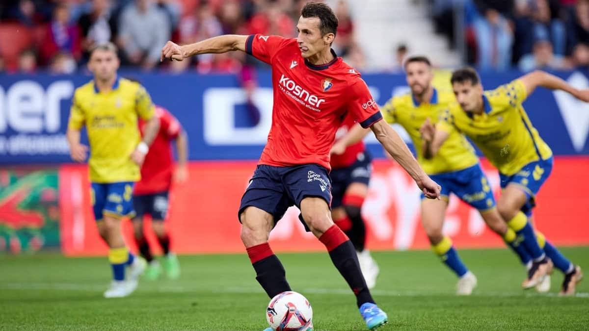 Nhận định bóng đá Valencia vs Osasuna 0h00 ngày 25/9 (La Liga 2024/25)