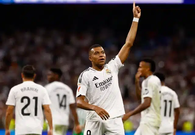 Kylian Mbappe Tỏa Sáng Rực Rỡ: Cú Đúp Định Mệnh Dập Tắt Mọi Nghi Ngờ