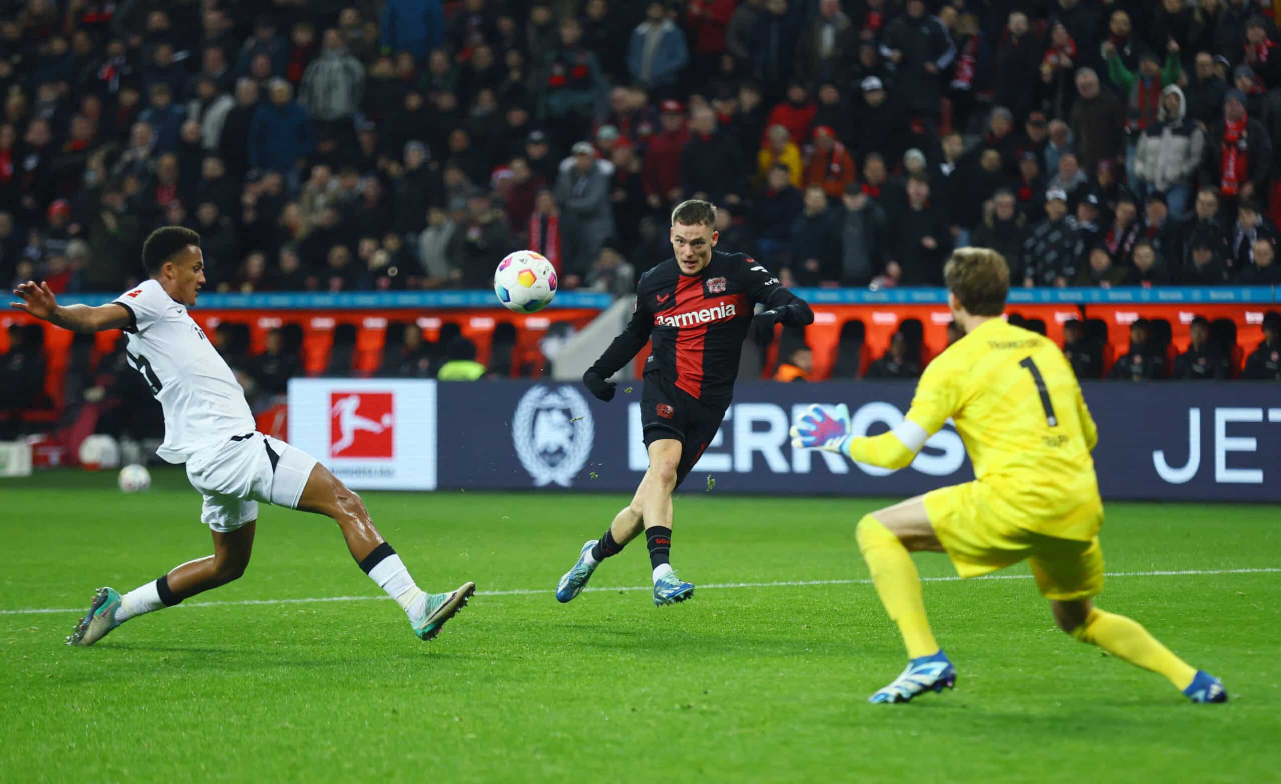 Nhận định bóng đá Leverkusen vs Frankfurt 20h30 ngày 19/10 (Serie A 2024/25)