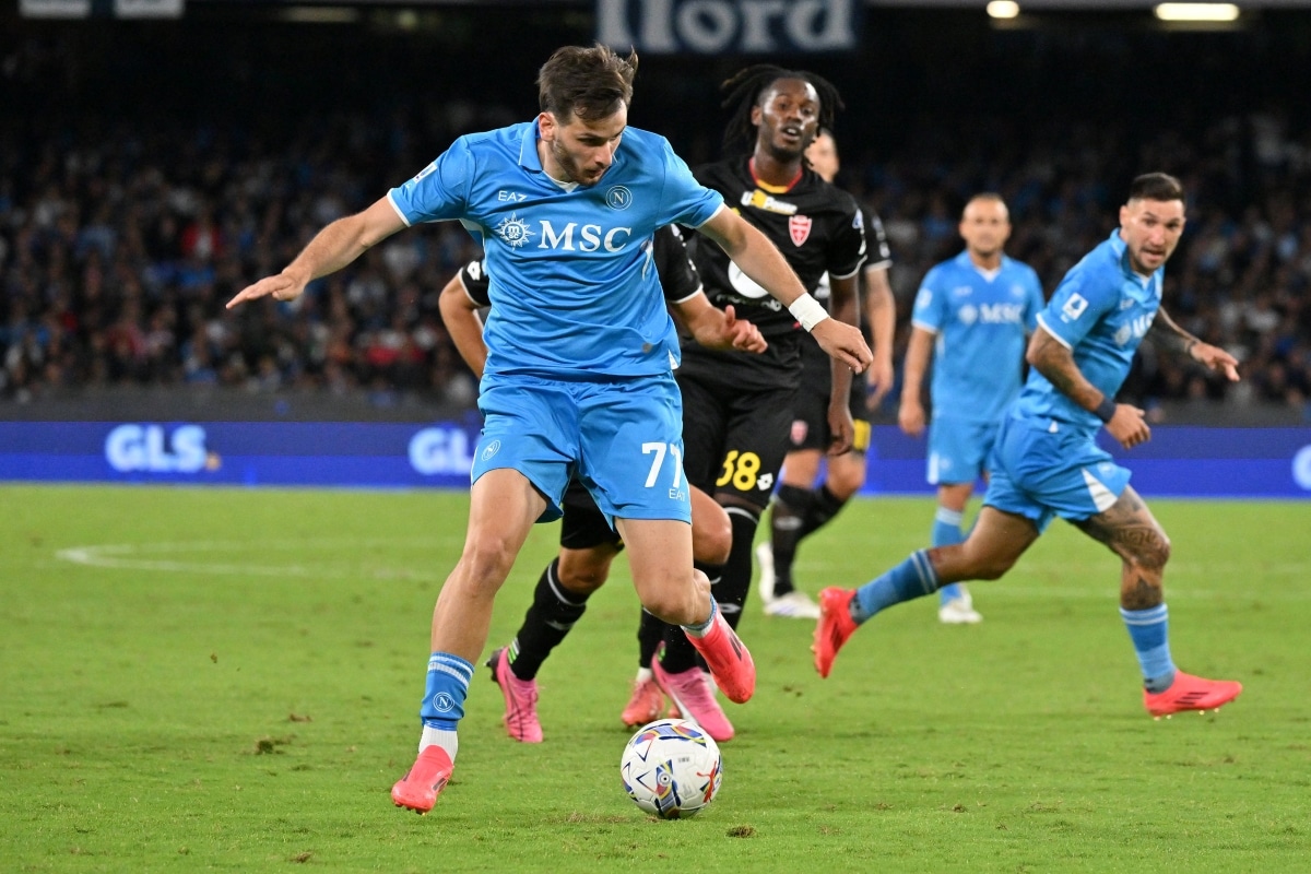 Nhận định bóng đá Napoli vs Como 23h30 ngày 4/10 (Serie A 2024/25)