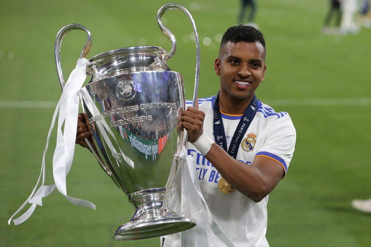 Rodrygo khiến Real Madrid lo lắng