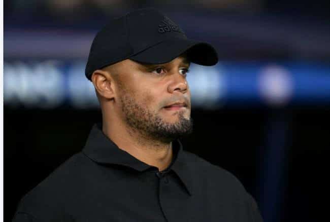 Vincent Kompany tỏ rõ sự thất vọng sau thất bại trước Barcelona