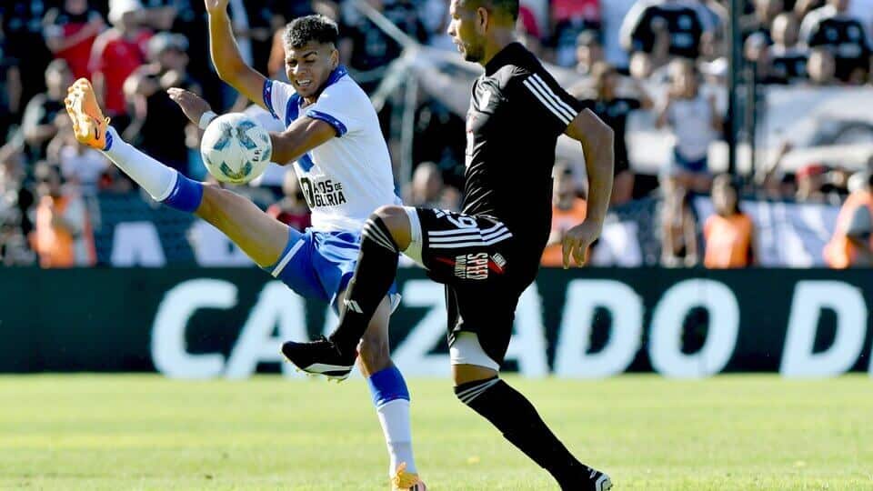 Nhận định bóng đá Riestra vs Velez Sarsfield 02h00 ngày 12/11 VĐQG Argentina