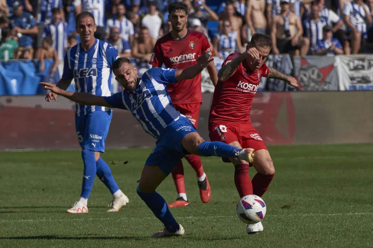 Nhận định bóng đá Osasuna vs Alaves 0h30 ngày 9/12 (La Liga 2024/25)