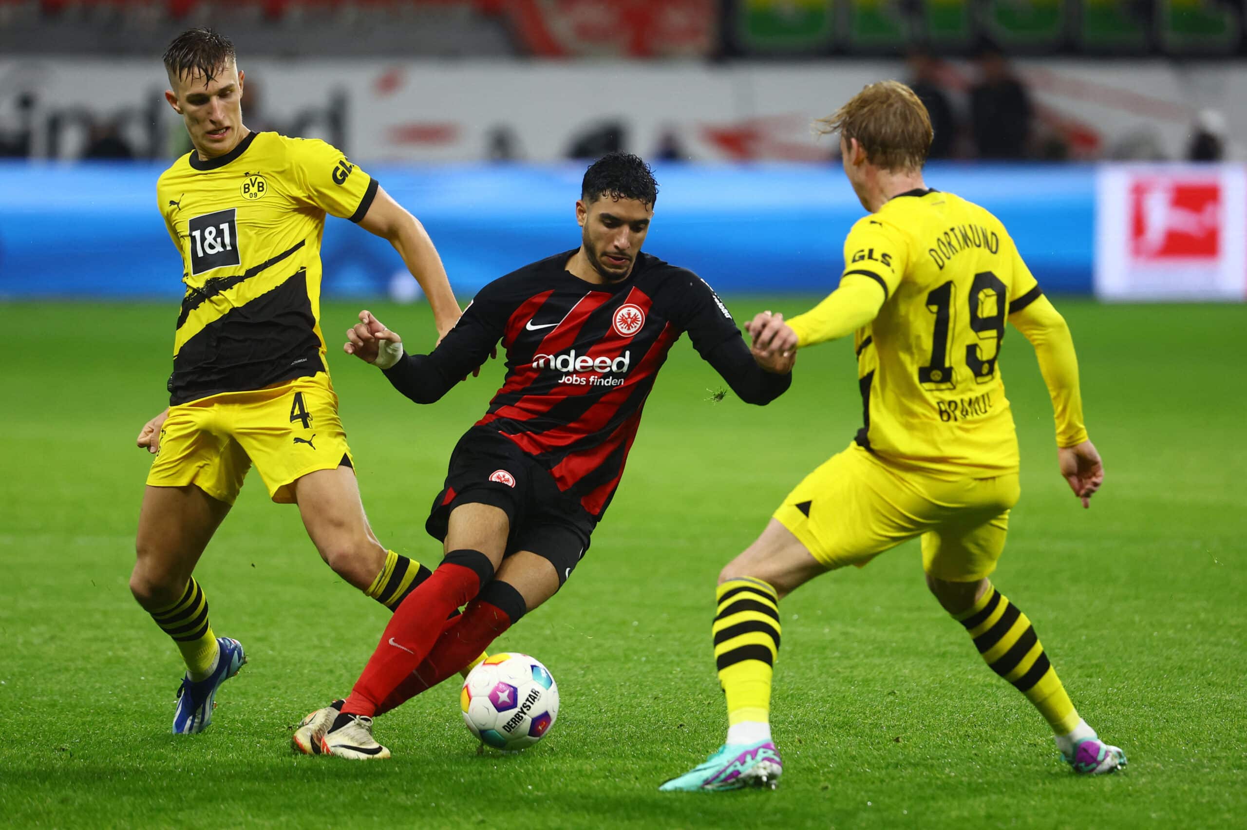Nhận định bóng đá Frankfurt vs Dortmund 2h30 ngày 18/1 (Ngoại Hạng Anh 2024/25)
