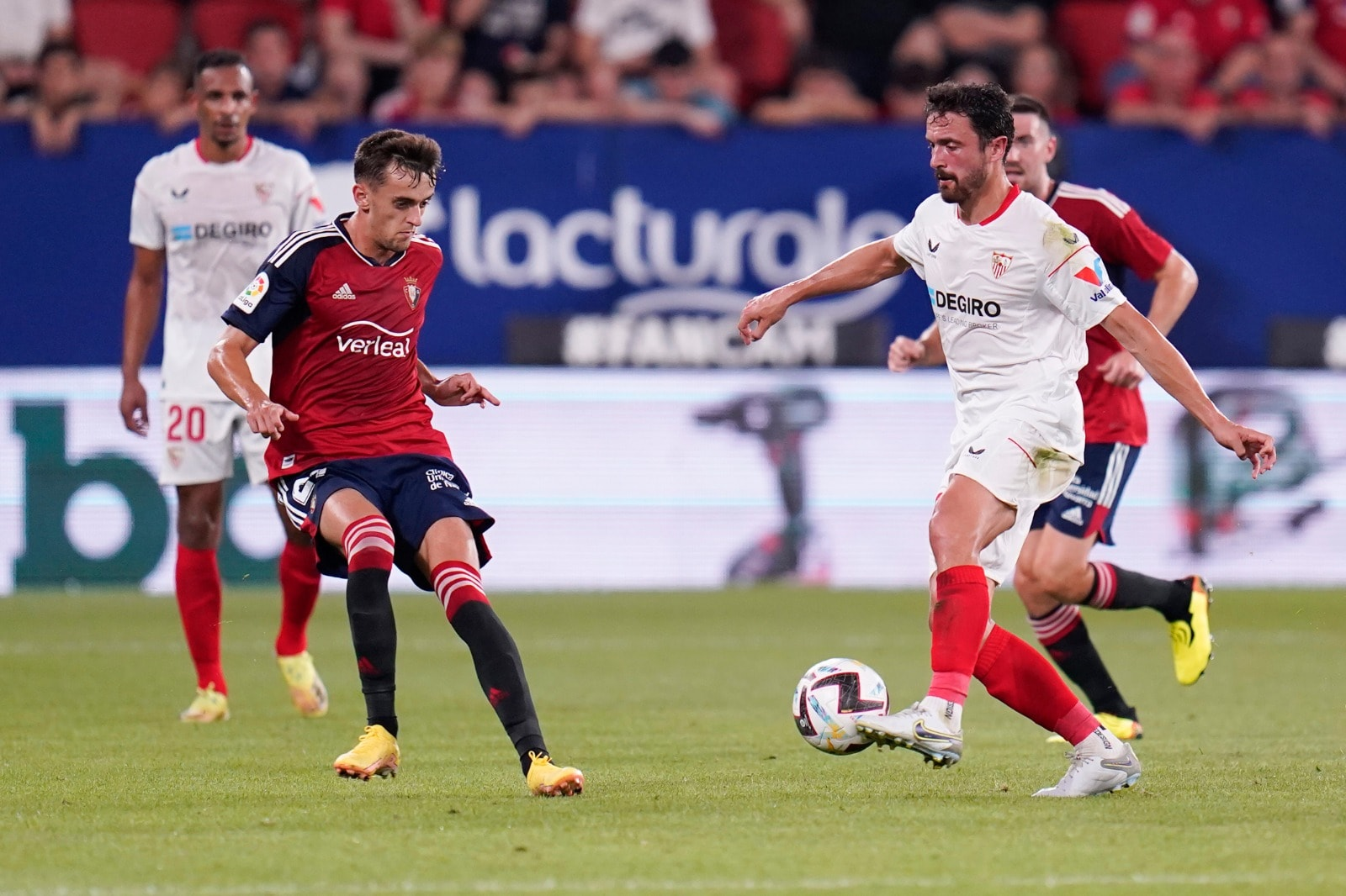 Nhận định bóng đá Osasuna vs Sevilla 00h00 ngày 25/4 (La Liga 2024/25)