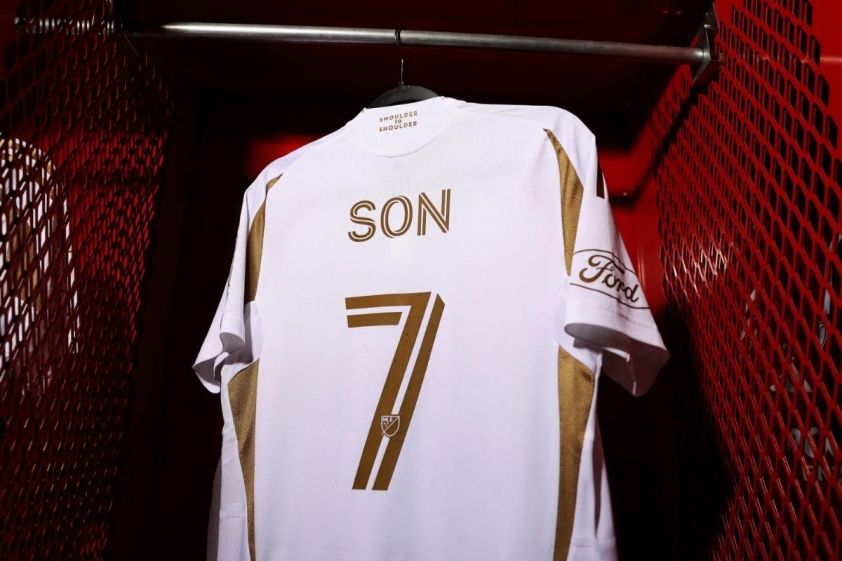 ao dau son heung min tyso 1508
