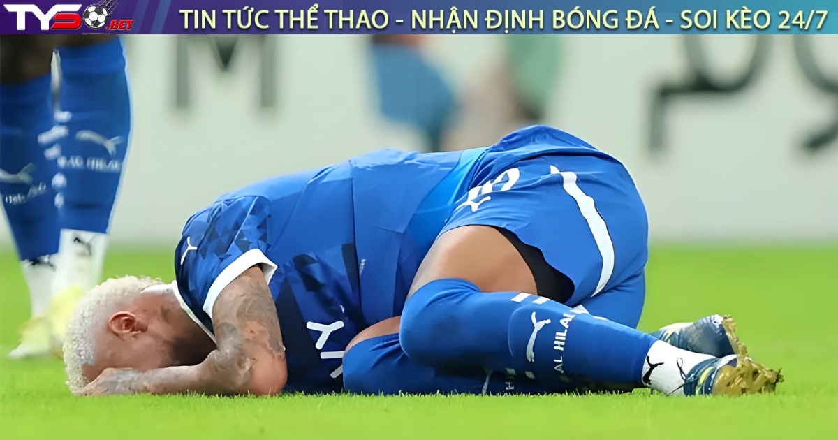 Neymar dính chấn thương ngày tái xuất