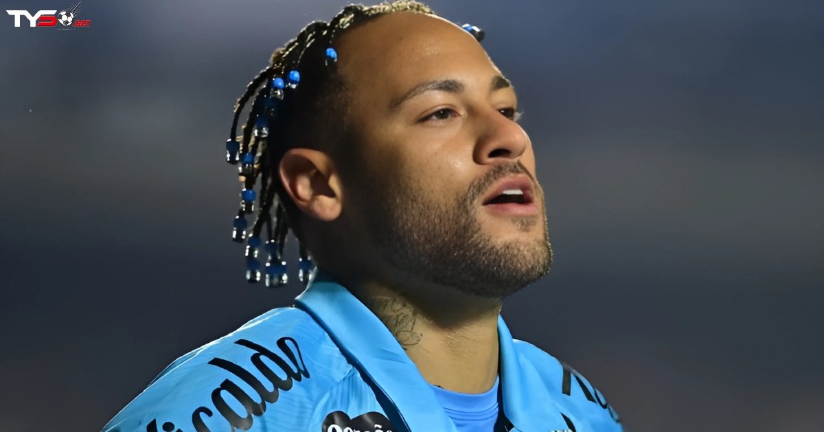 Trận đấu giữa Atletico Mineiro và Santos ở vòng 23 giải VĐQG Brazil lẽ ra là cơ hội để Neymar tái xuất
