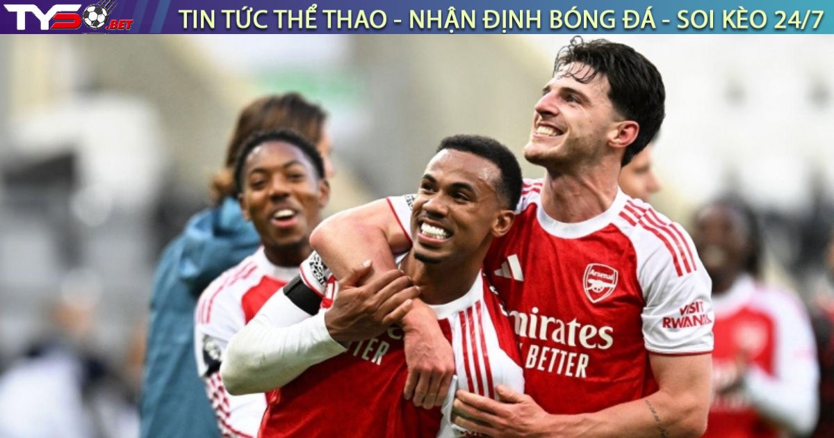 Hàng thủ vững chắc giúp Arsenal bay cao, nuôi tham vọng vô địch Premier League 2025/26
