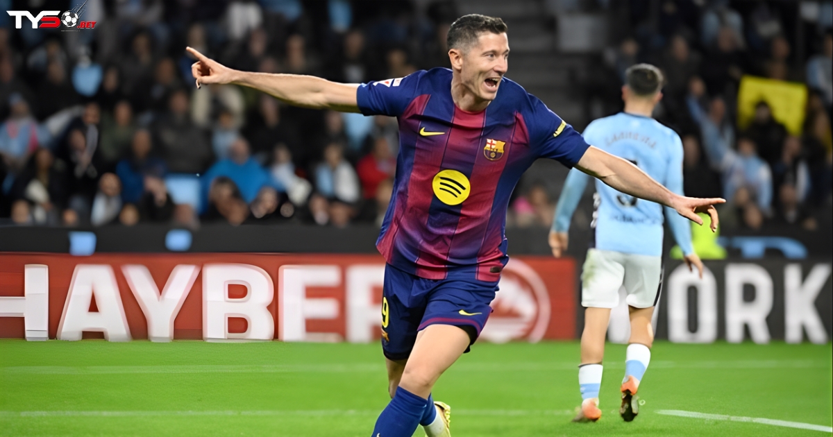 Lewandowski lập hat-trick, Rashford kiến tạo 3 bàn giúp Barca thắng Celta Vigo 4-2, thu hẹp khoảng cách với Real Madrid