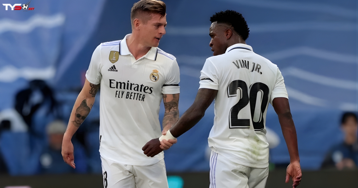 Toni Kroos lên tiếng: “Tôi từng khó chịu với cách hành xử của Vinicius Junior”