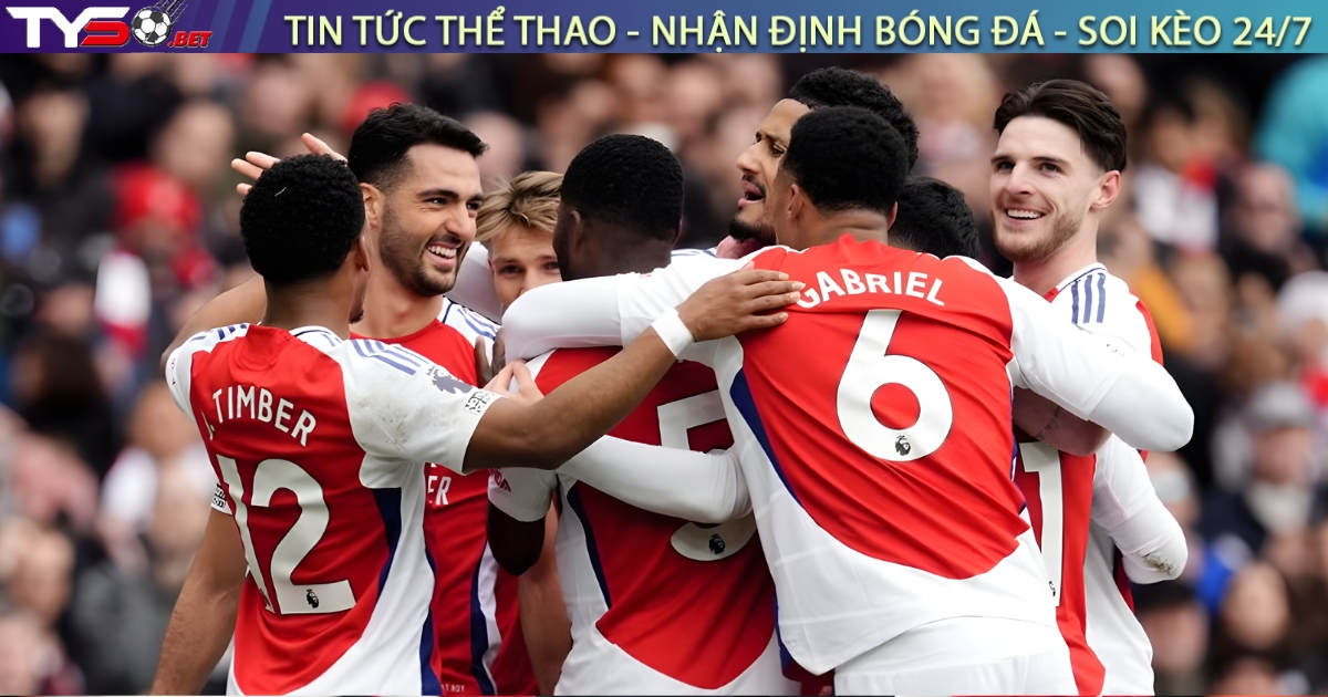 Nóng bảng xếp hạng Ngoại hạng Anh: MU hụt hơi, Liverpool trở lại top 3, Arsenal vững ngôi đầu