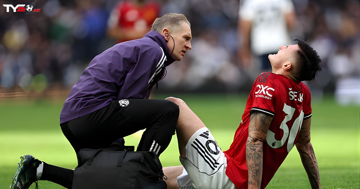 MU Đau Đầu Vì Sesko Chấn Thương, Quyết Chiêu Mộ Tiền Đạo Sắc Bén Từ Saudi Arabia